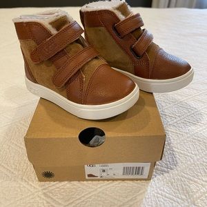 NWT UGG Toddler Boys Congac Leather High-top, size 8